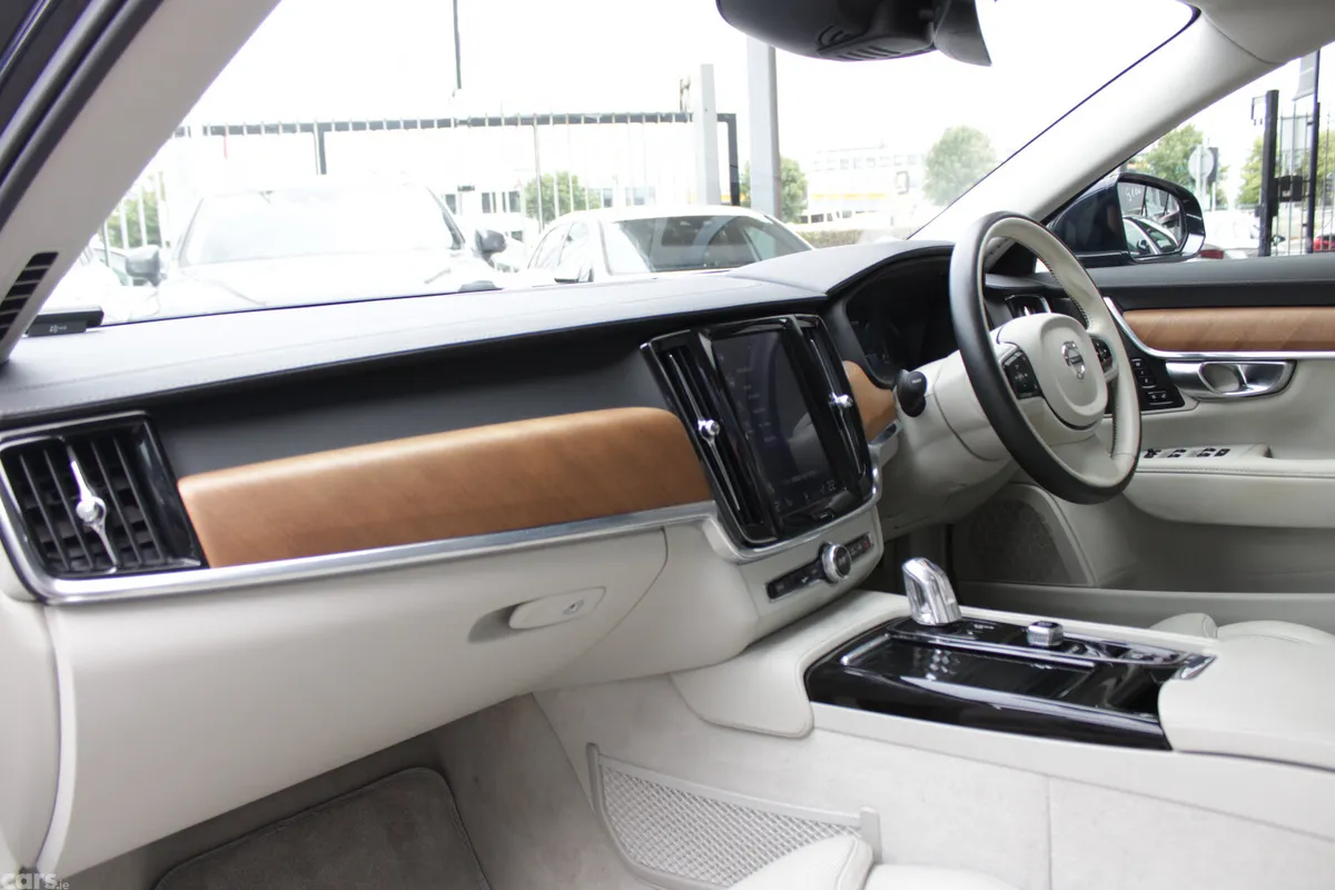 Volvo VOLVO Estate, Petrol Plug-in Hybrid, 2019, Blue