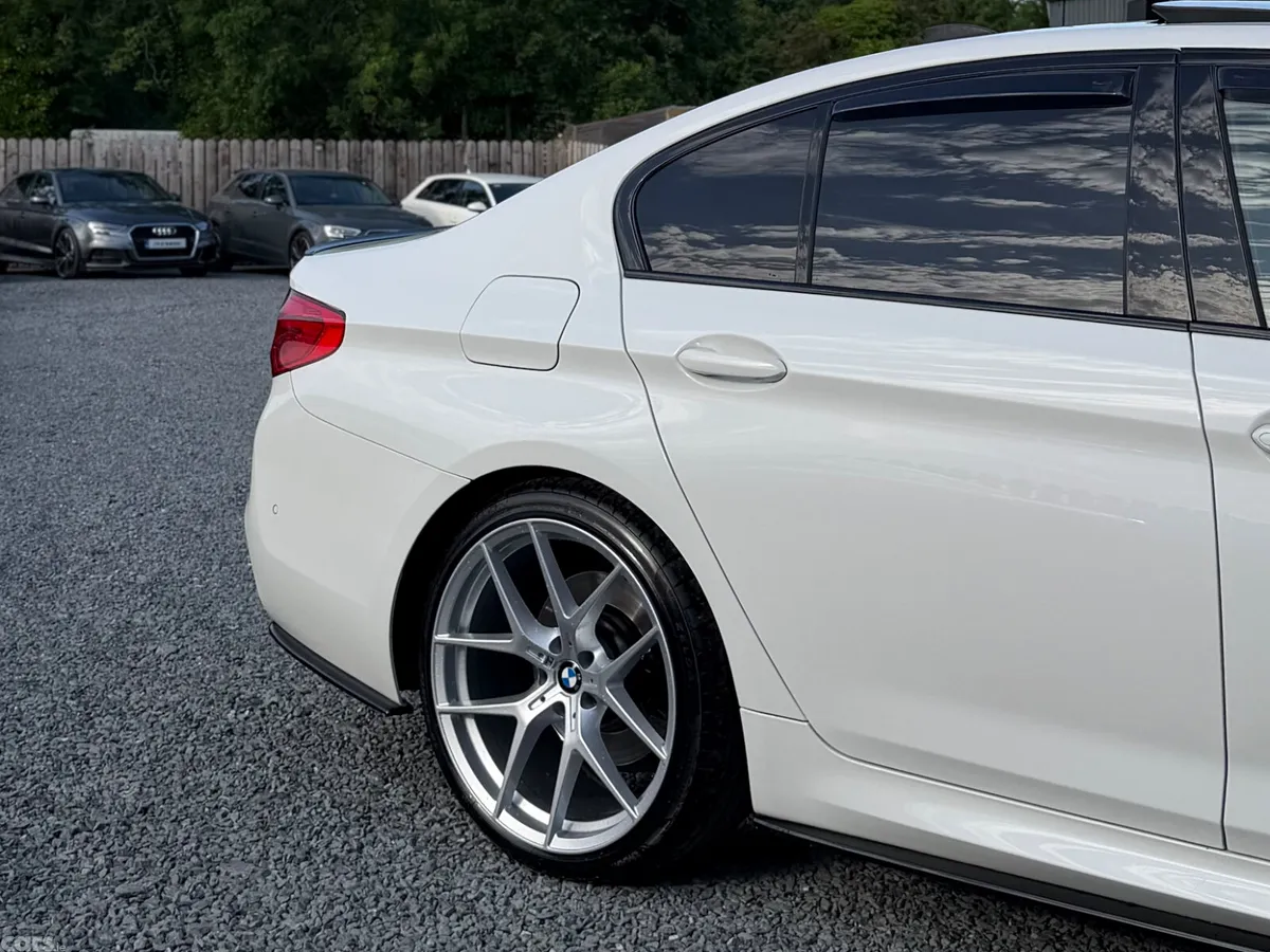 BMW 5-Series Saloon, Diesel, 2019, White