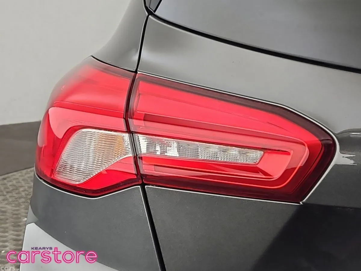 Ford Focus Hatchback, Diesel, 2021, Grey