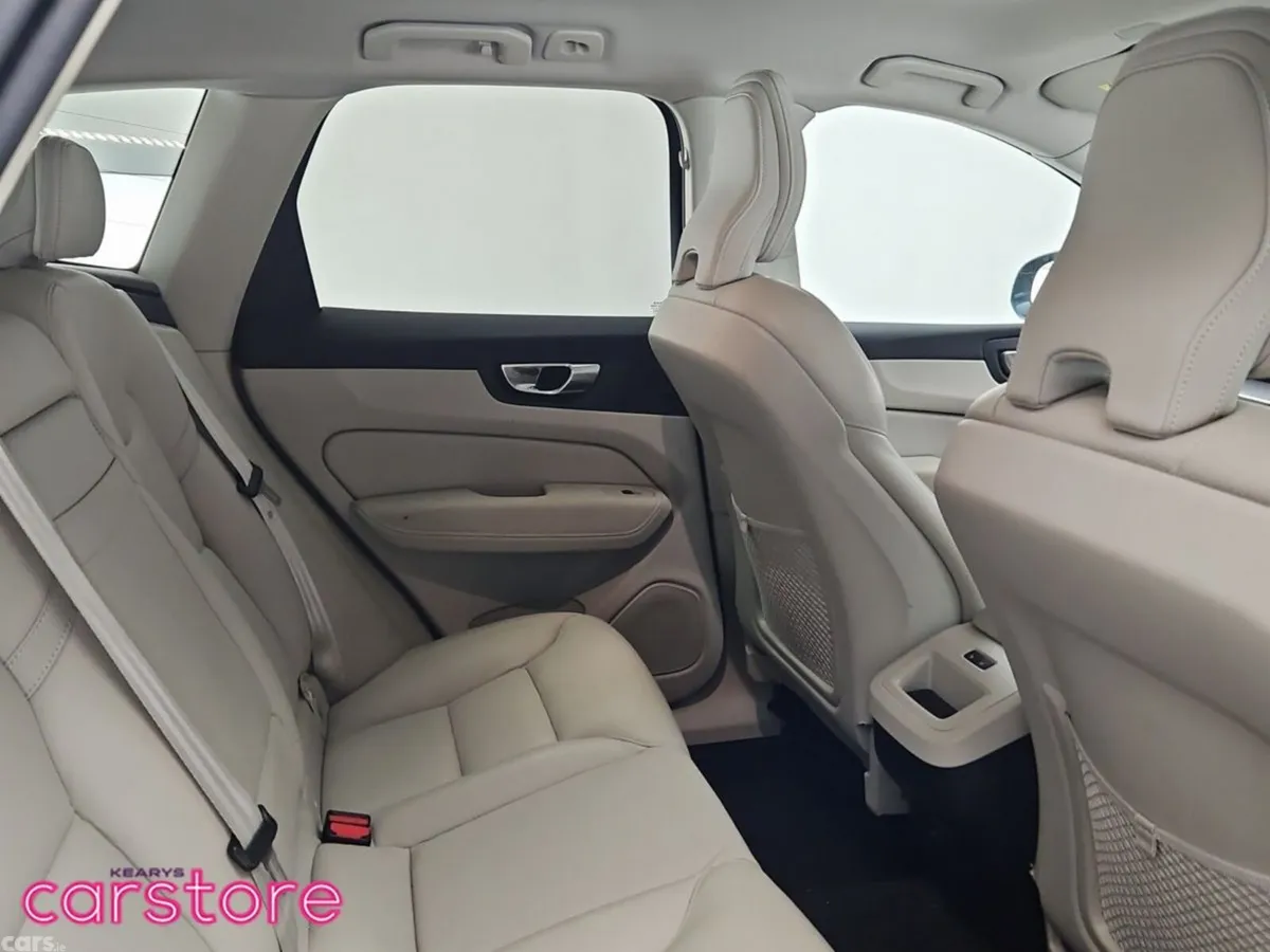 Volvo XC60 SUV, Diesel, 2021, Blue