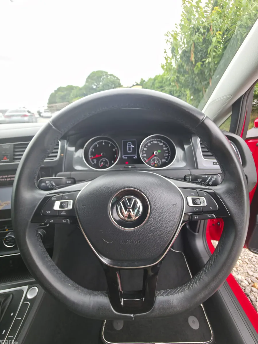 Volkswagen Golf Hatchback, Petrol, 2018, Red