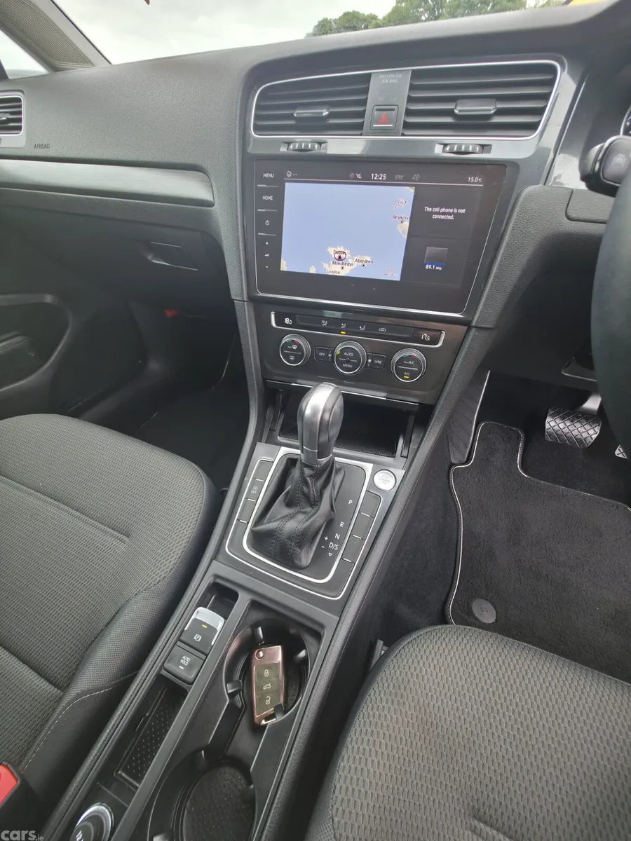 Volkswagen Golf Hatchback, Petrol, 2018, Red
