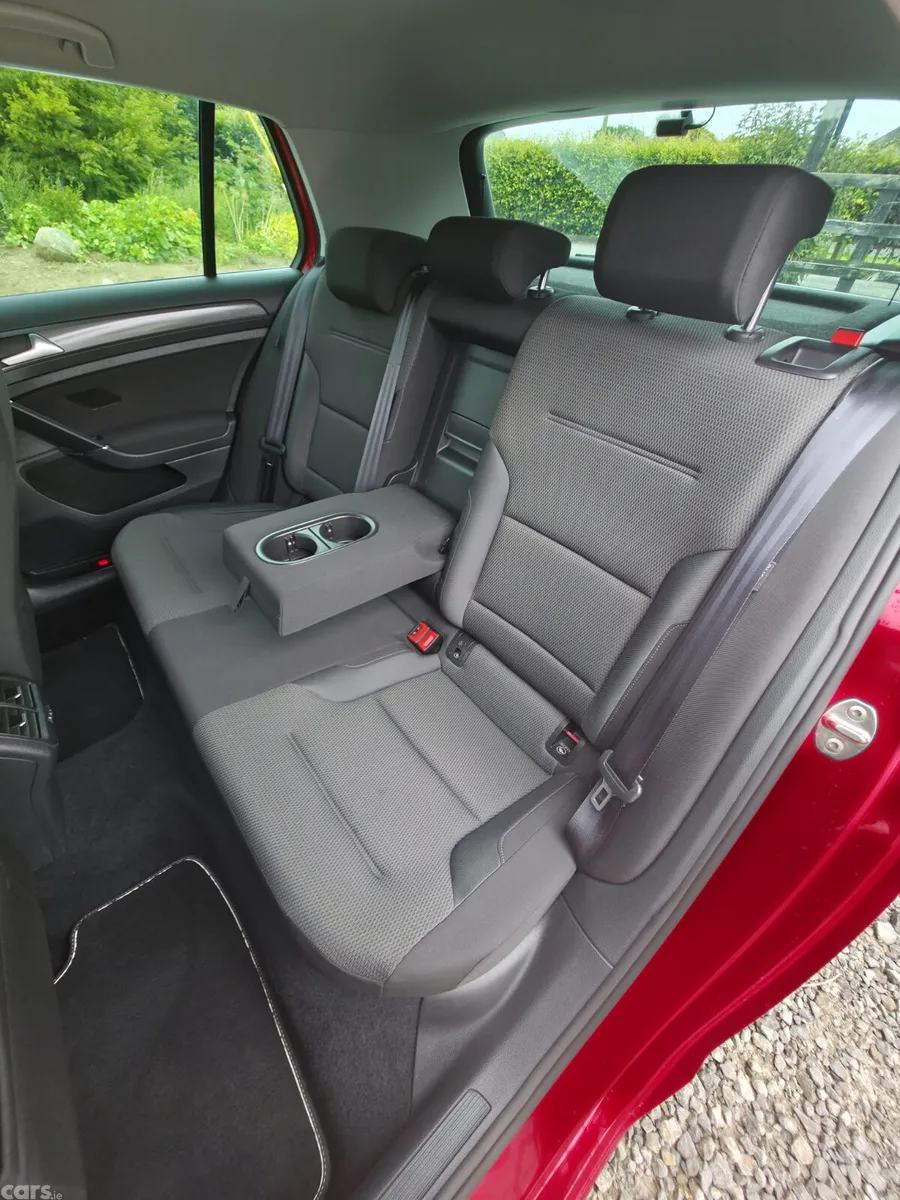 Volkswagen Golf Hatchback, Petrol, 2018, Red