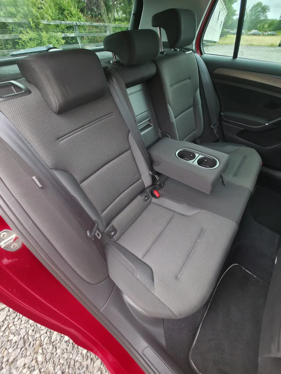 Volkswagen Golf Hatchback, Petrol, 2018, Red