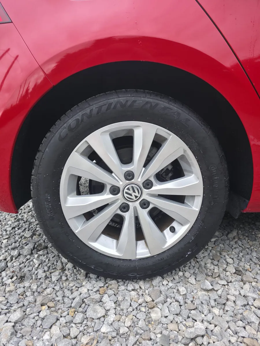 Volkswagen Golf Hatchback, Petrol, 2018, Red