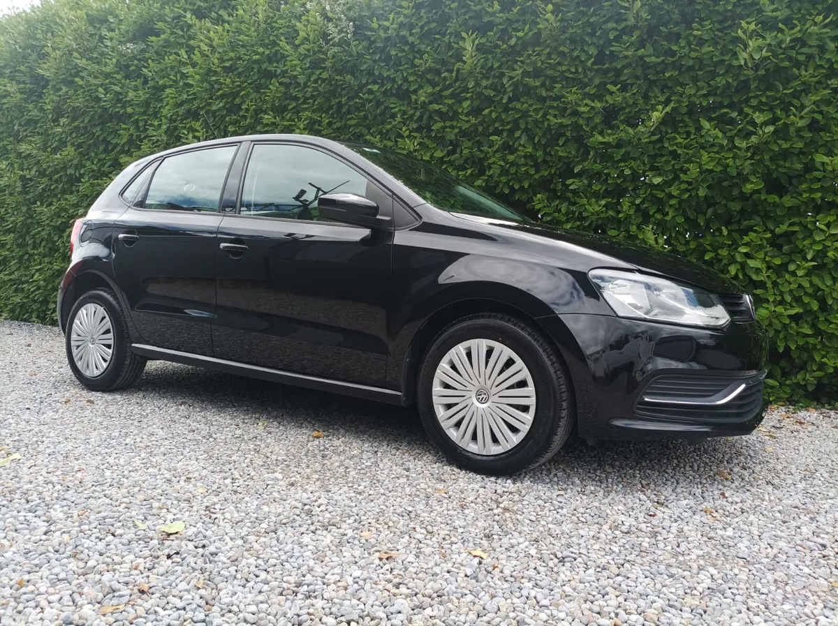 Volkswagen Polo Hatchback, Petrol, 2015, Black