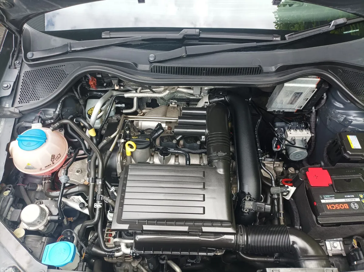 Volkswagen Polo Hatchback, Petrol, 2015, Black