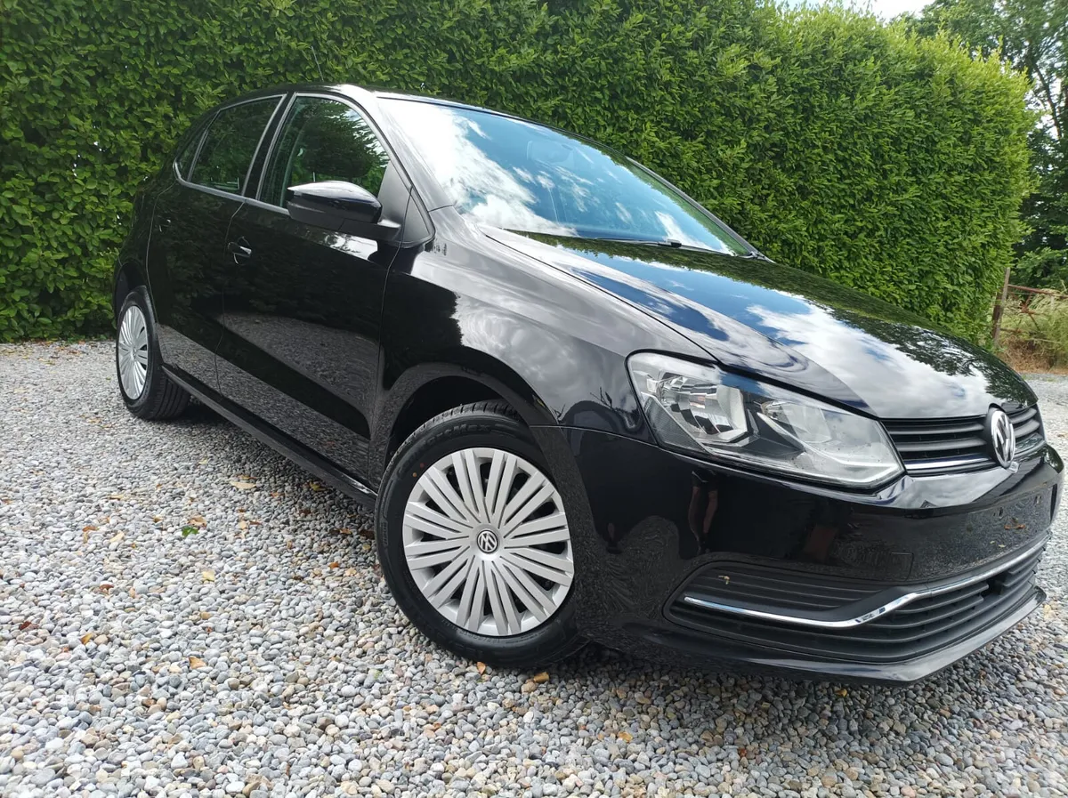 Volkswagen Polo Hatchback, Petrol, 2015, Black