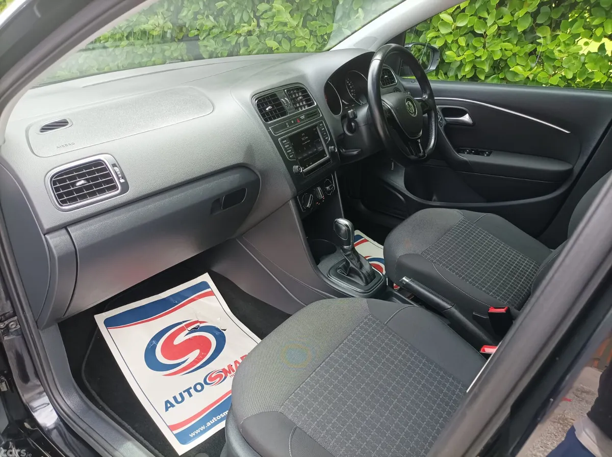 Volkswagen Polo Hatchback, Petrol, 2015, Black