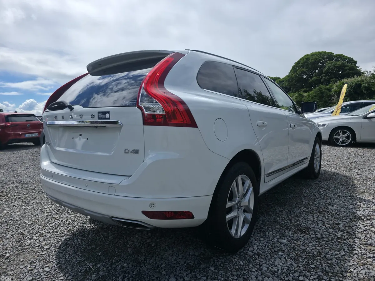Volvo XC60 SUV, Diesel, 2017, White
