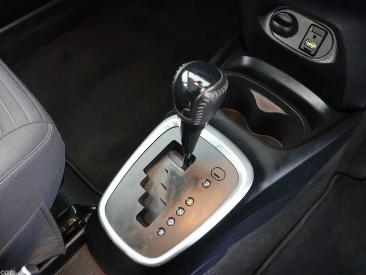 Toyota Yaris Hatchback, Petrol Hybrid, 2020, Bronze