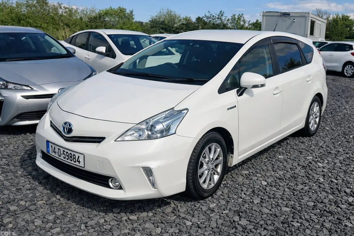 Toyota Prius Estate, Petrol Hybrid, 2012, White
