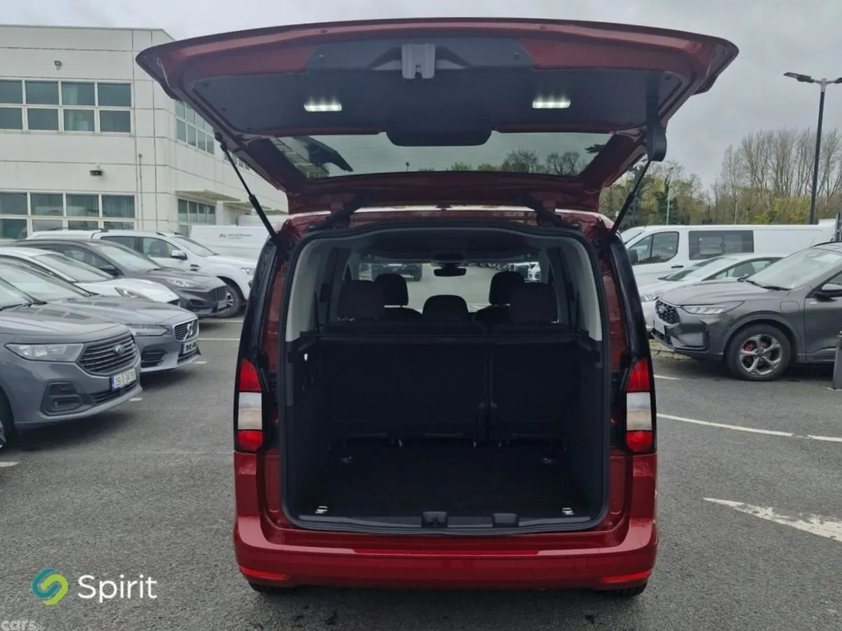 Ford Tourneo Connect MPV, Petrol, 2026, Red