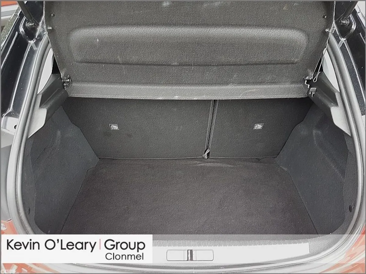 Opel Corsa Hatchback, Petrol, 2022, Red
