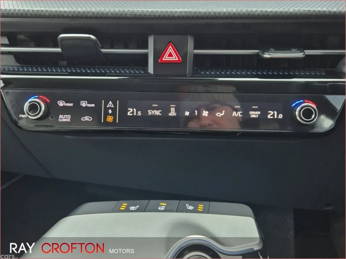 Kia EV6 MPV, Electric, 2024, Grey
