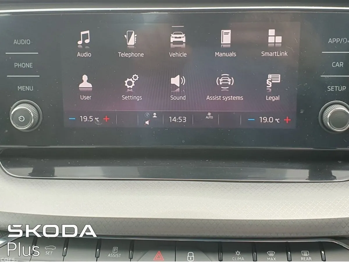 Skoda Octavia Saloon, Diesel, 2024, Blue