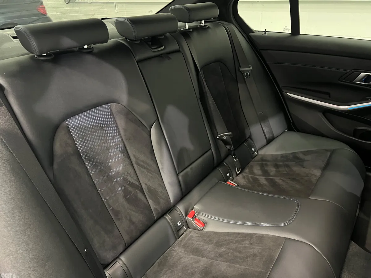 BMW 3-Series Saloon, Petrol Hybrid, 2024, Grey