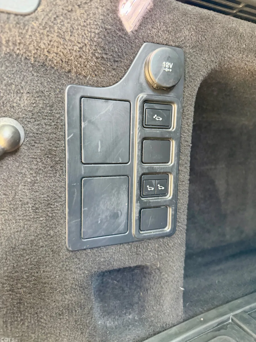 Land Rover Discovery SUV, Diesel, 2019, White
