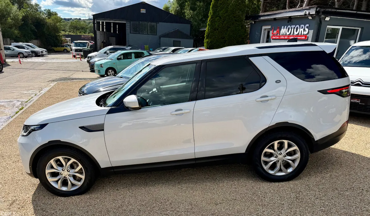 Land Rover Discovery SUV, Diesel, 2019, White