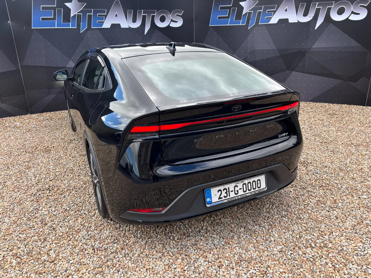 Toyota Prius Saloon, Petrol Hybrid, 2023, Black