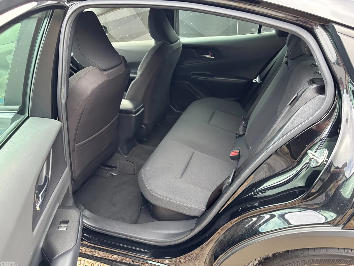 Toyota Prius Saloon, Petrol Hybrid, 2023, Black