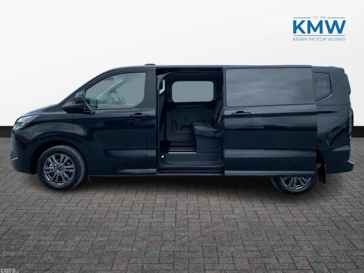 Ford Tourneo Custom MPV, Petrol Plug-in Hybrid, 2025, Black