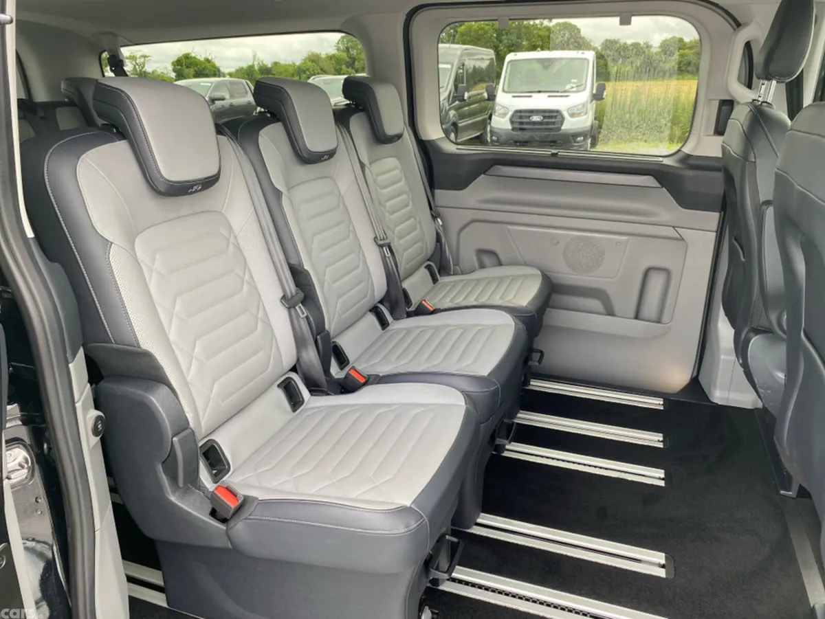 Ford Tourneo Custom MPV, Petrol Plug-in Hybrid, 2025, Black