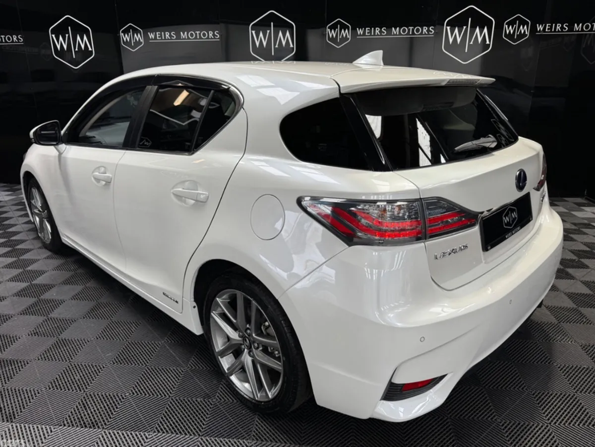 Lexus CT Hatchback, Petrol Hybrid, 2017, White