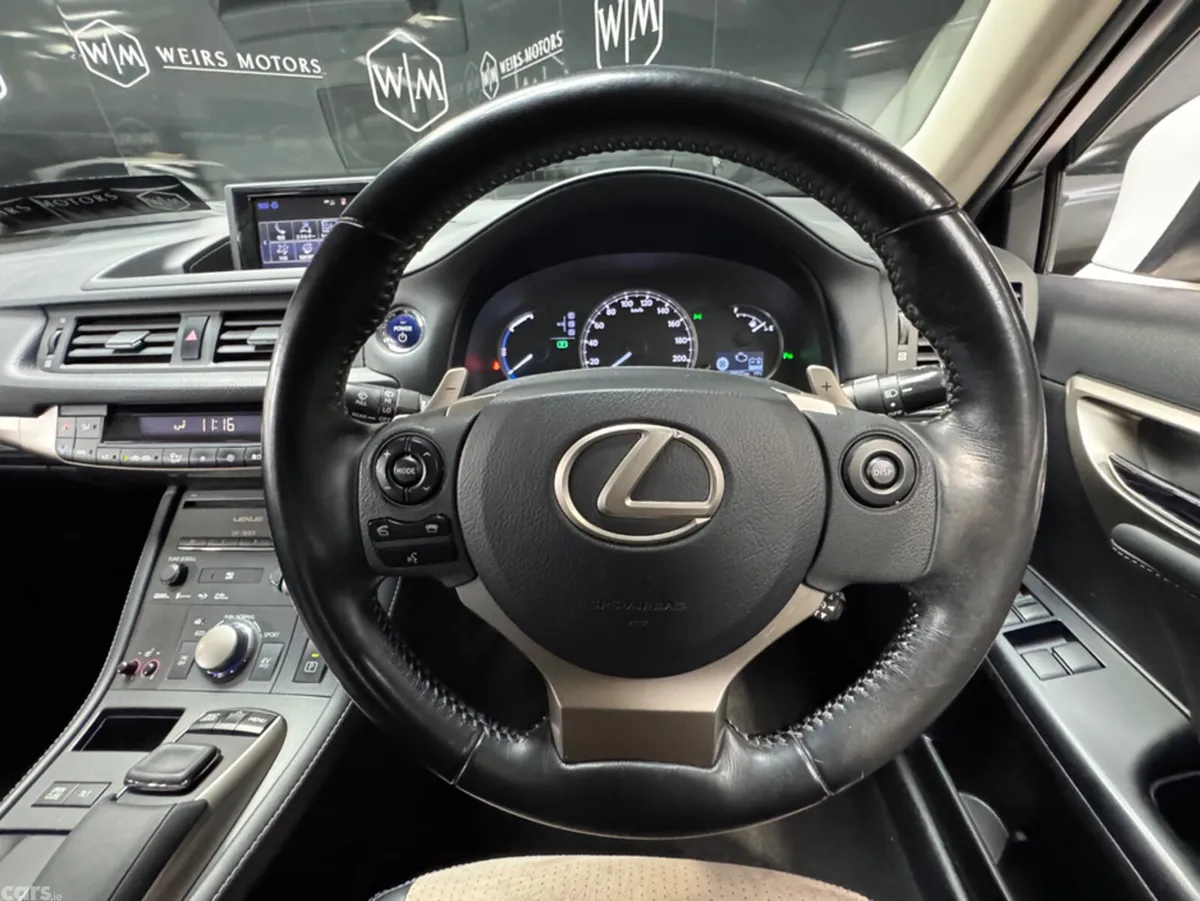 Lexus CT Hatchback, Petrol Hybrid, 2017, White