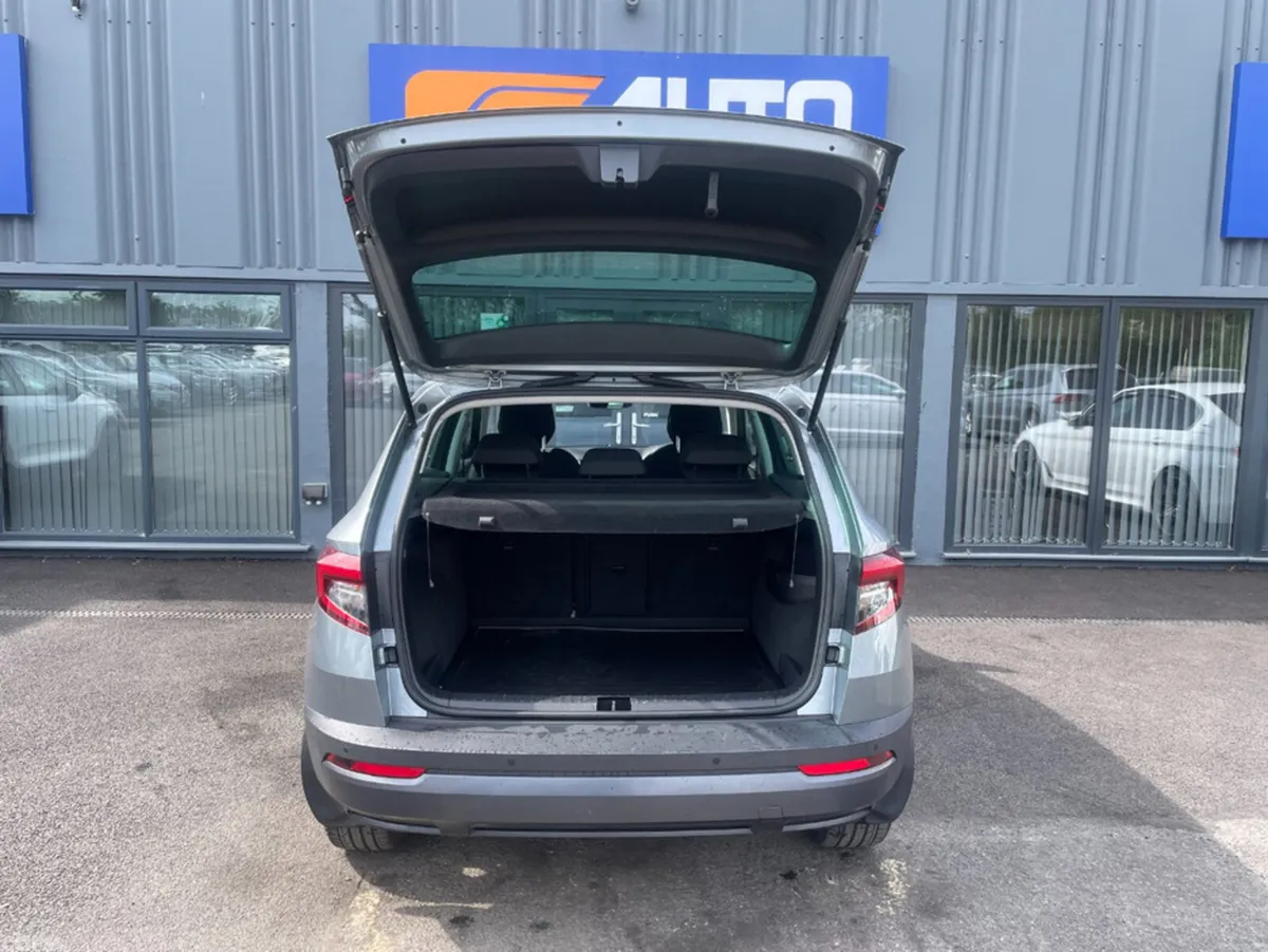 Skoda Karoq SUV, Diesel, 2020, Grey