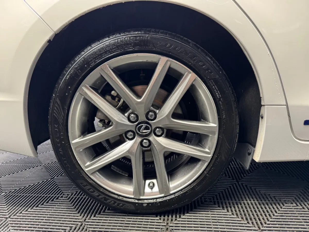 Lexus CT Hatchback, Petrol Hybrid, 2017, White