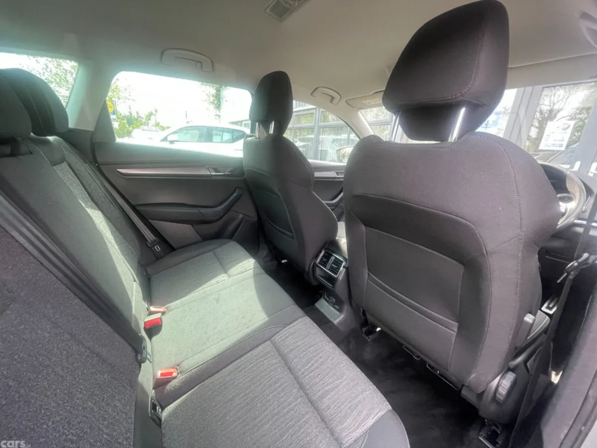 Skoda Karoq SUV, Diesel, 2020, Grey