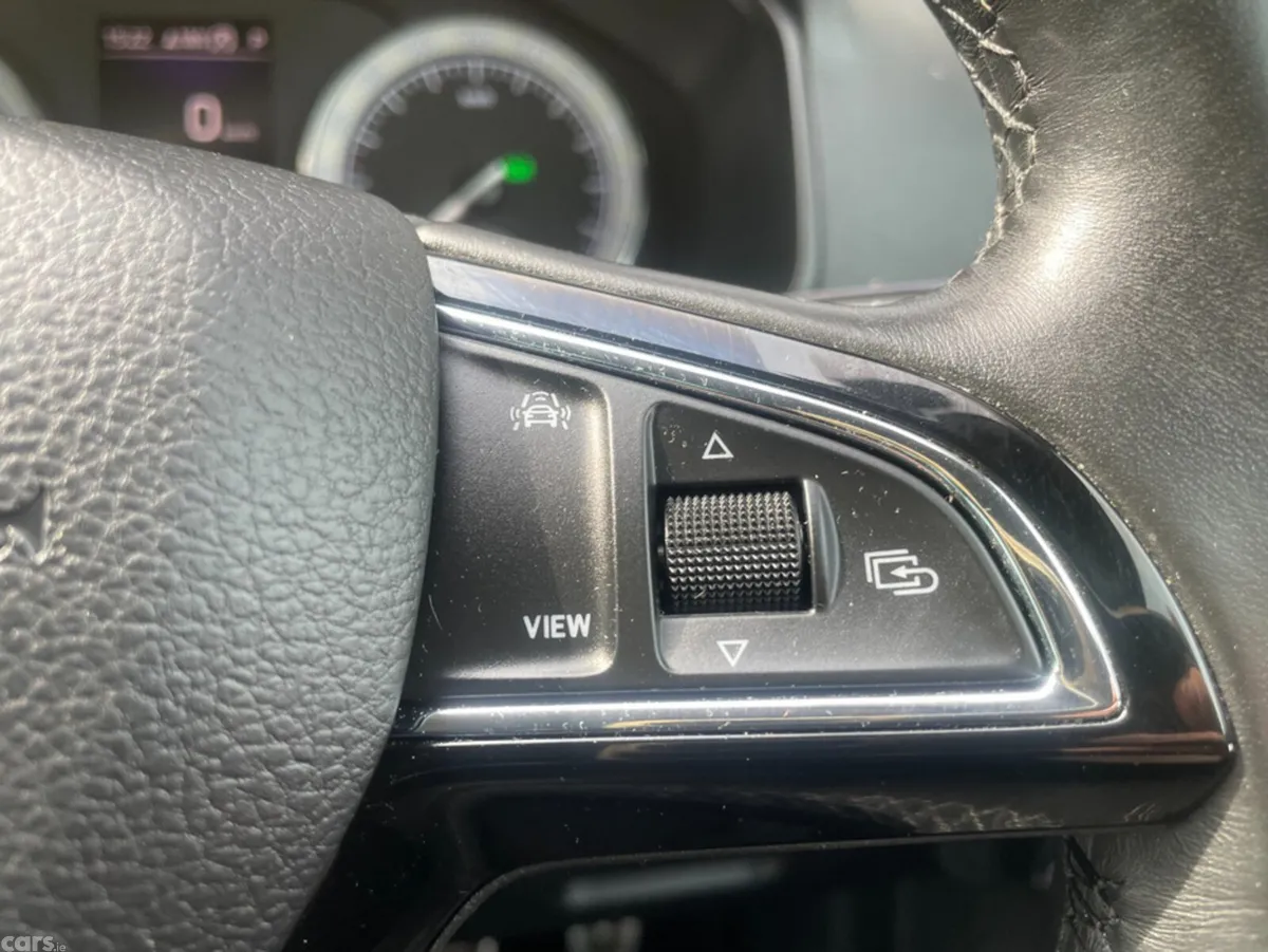 Skoda Karoq SUV, Diesel, 2020, Grey