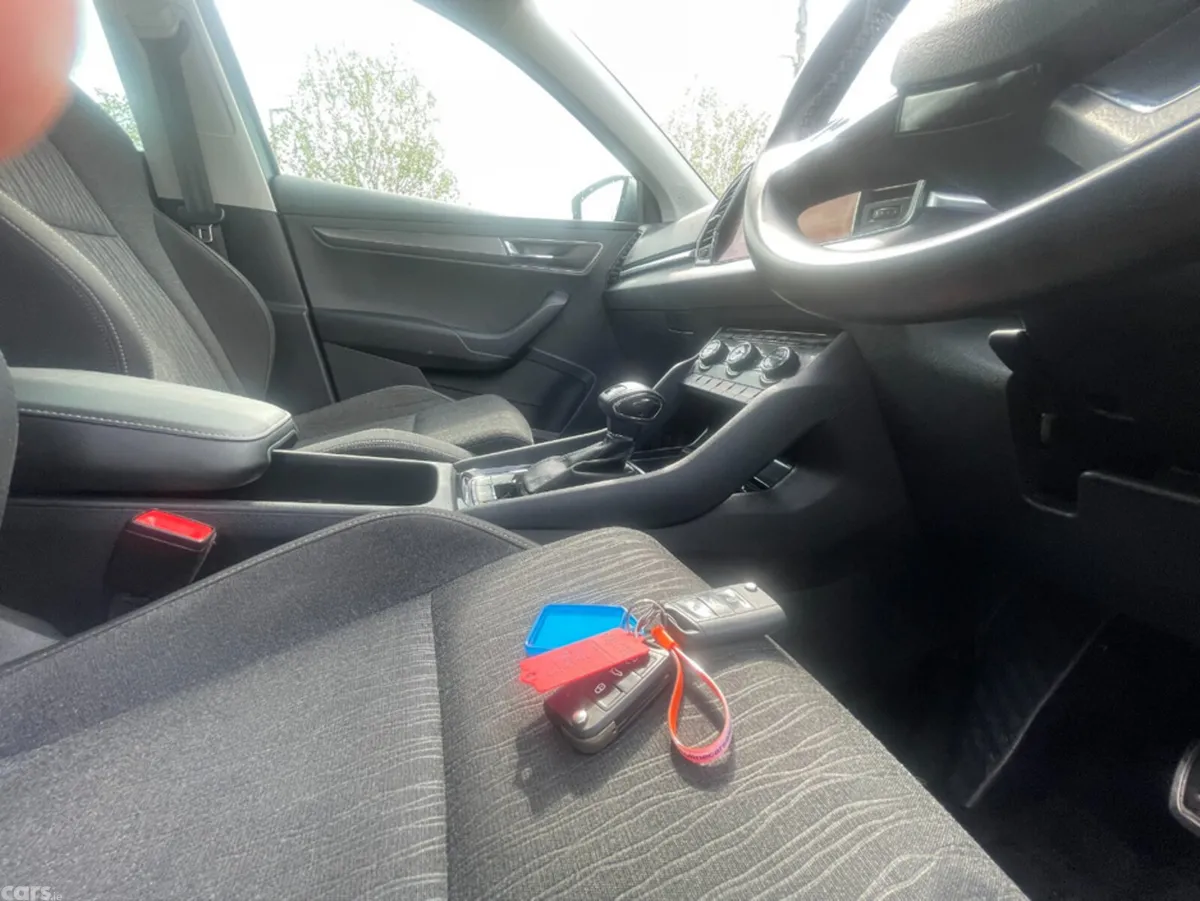 Skoda Karoq SUV, Diesel, 2020, Grey