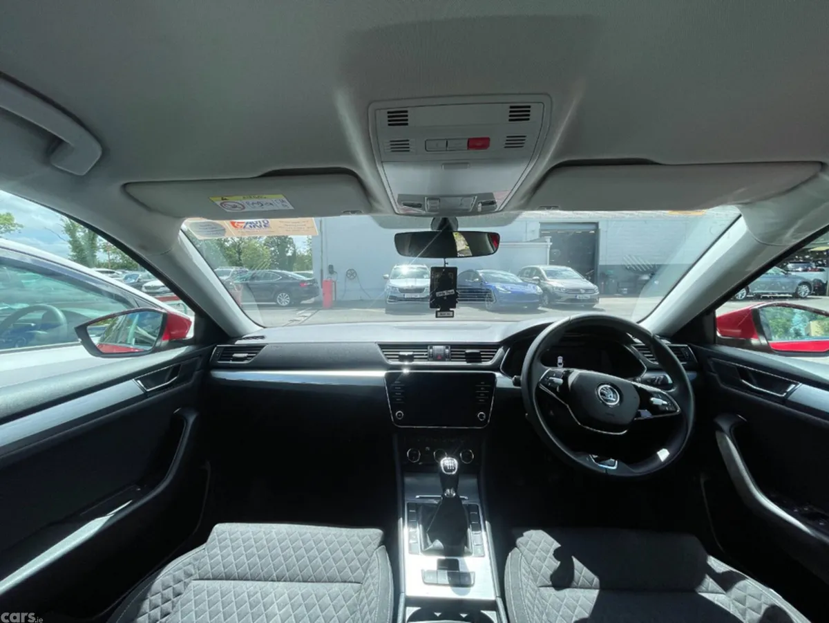 Skoda Superb Hatchback, Diesel, 2023, Red