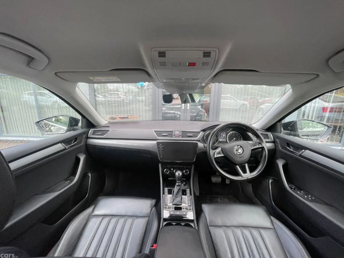Skoda Superb Hatchback, Diesel, 2019, Black