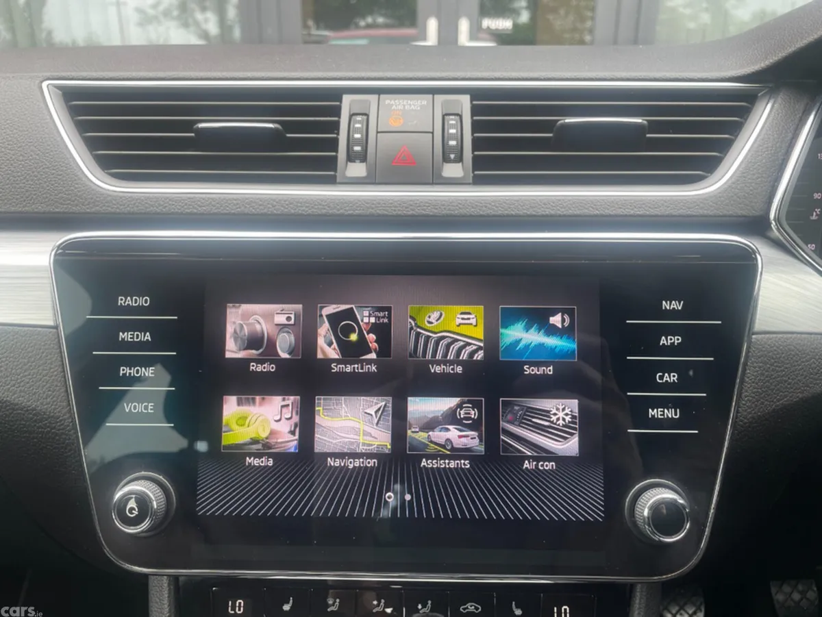 Skoda Superb Hatchback, Diesel, 2023, Red