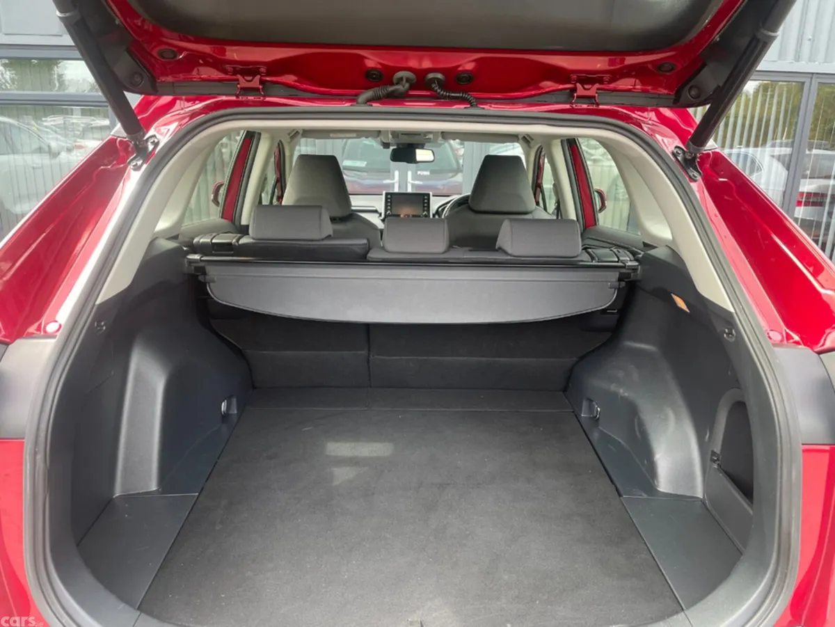 Toyota RAV4 SUV, Petrol Hybrid, 2019, Red