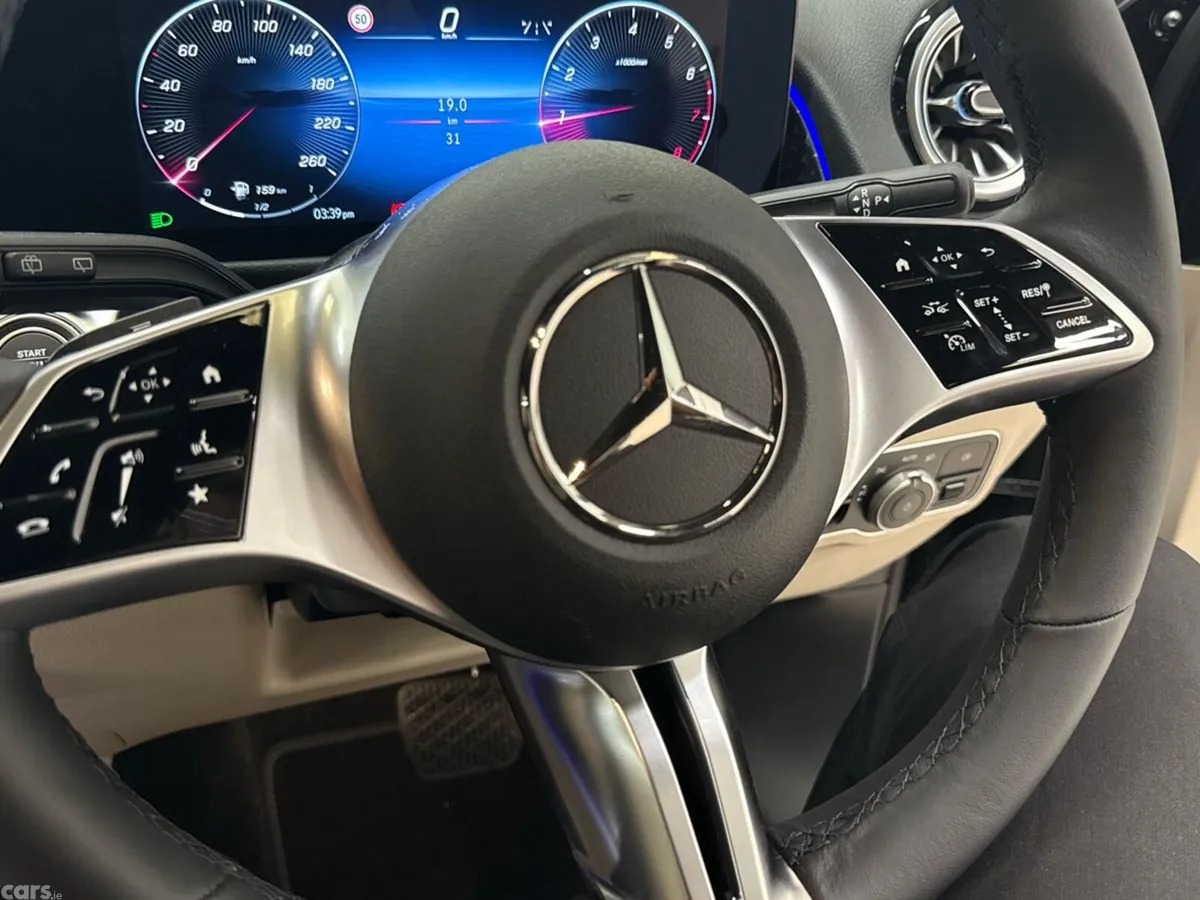Mercedes-Benz GLB SUV, Petrol, 2026, Black