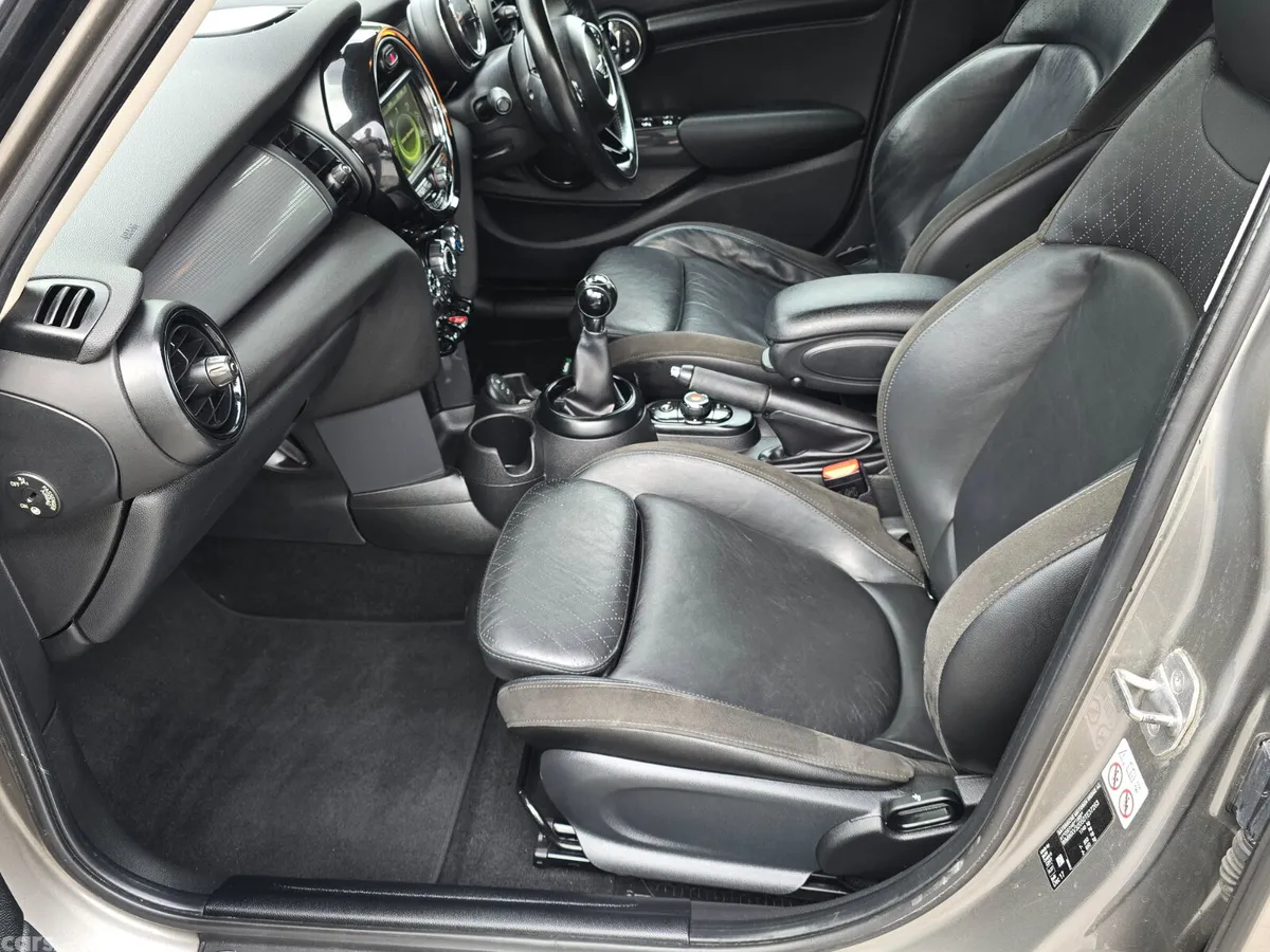 Mini Cooper Hatchback, Diesel, 2018, Grey
