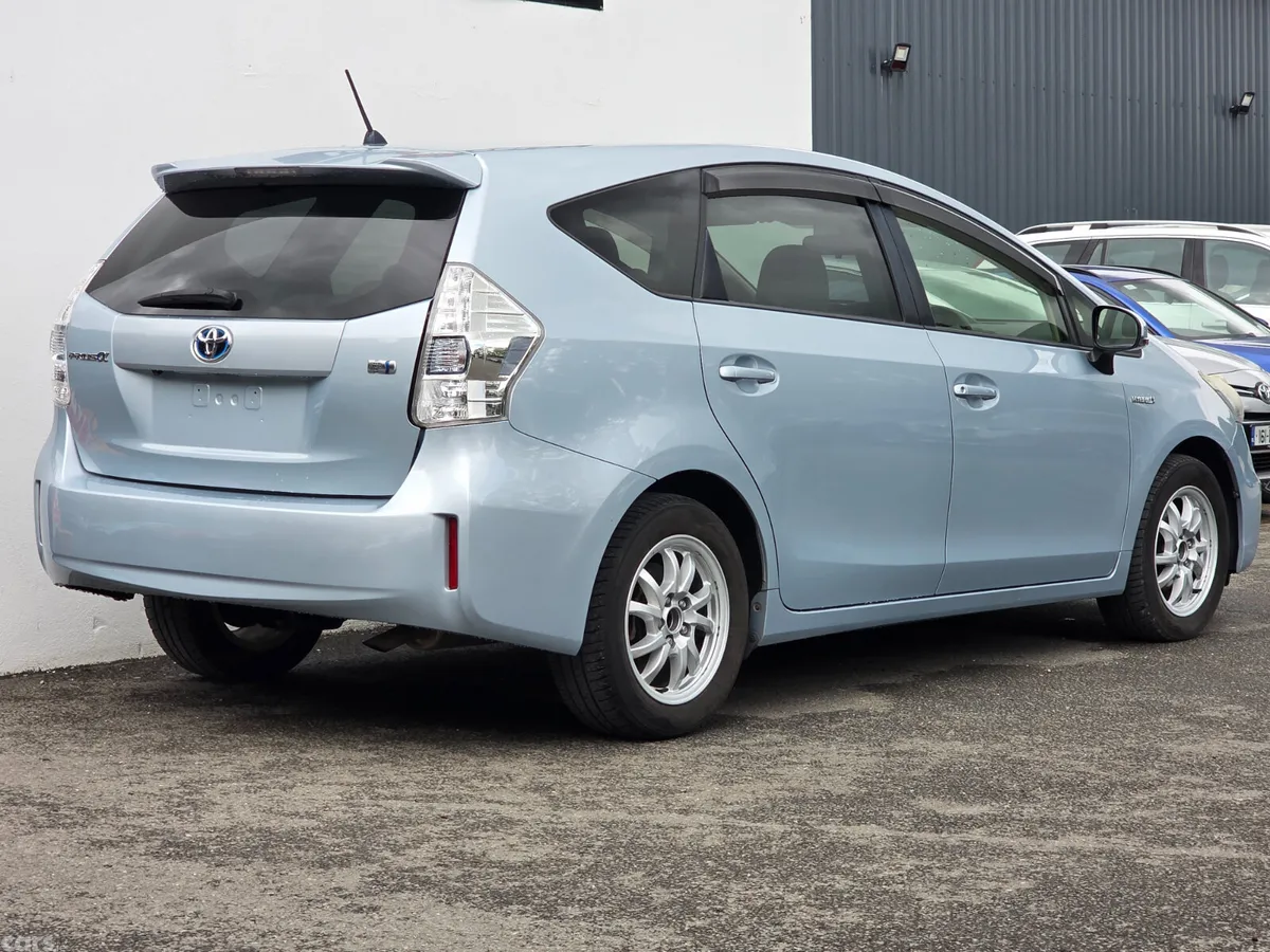 Toyota Prius MPV, Petrol Hybrid, 2013, Blue