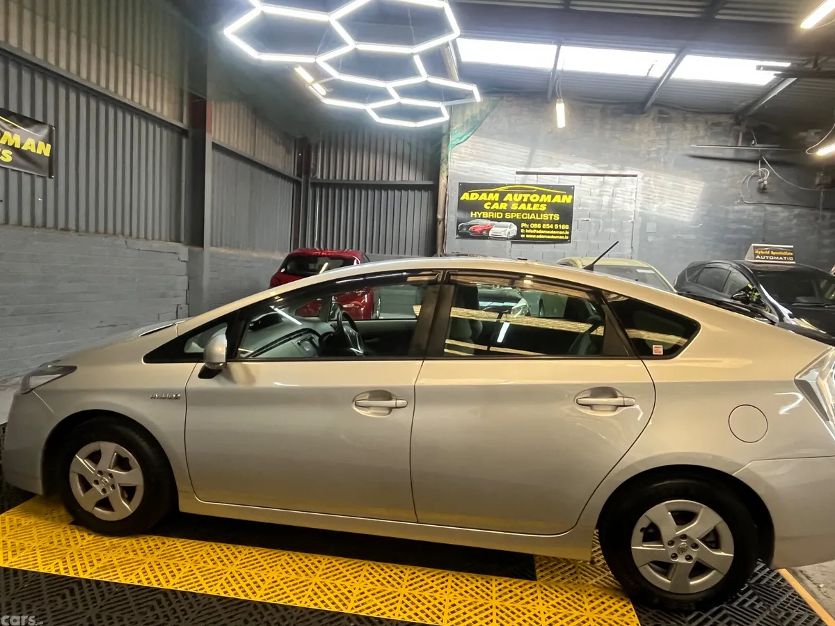 Toyota Prius Hatchback, Petrol Hybrid, 2010, Silver
