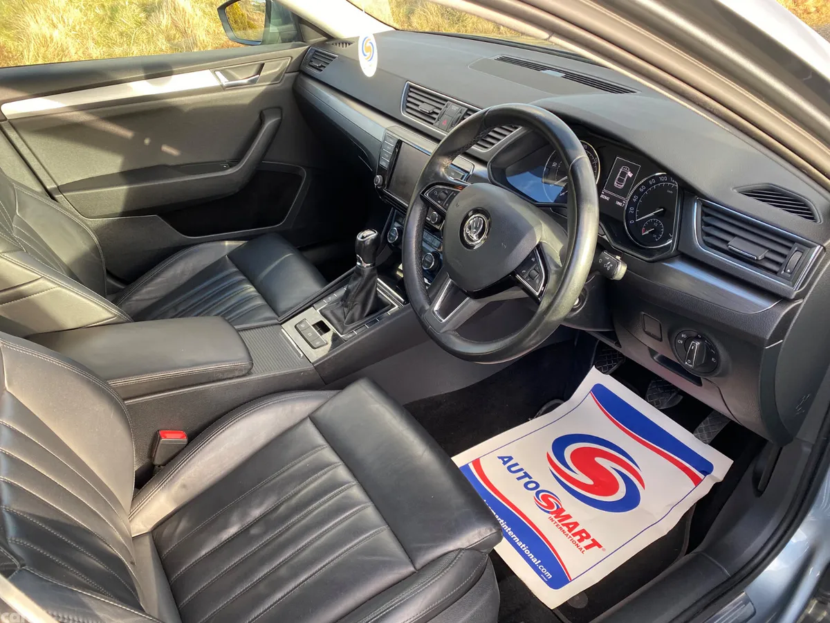 Skoda Superb Saloon, Diesel, 2017, Grey