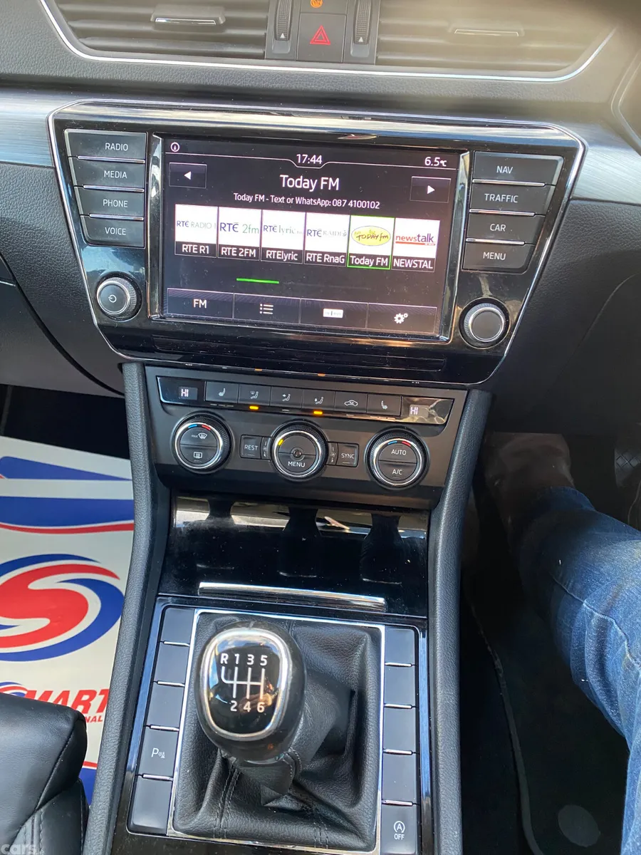 Skoda Superb Saloon, Diesel, 2017, Grey