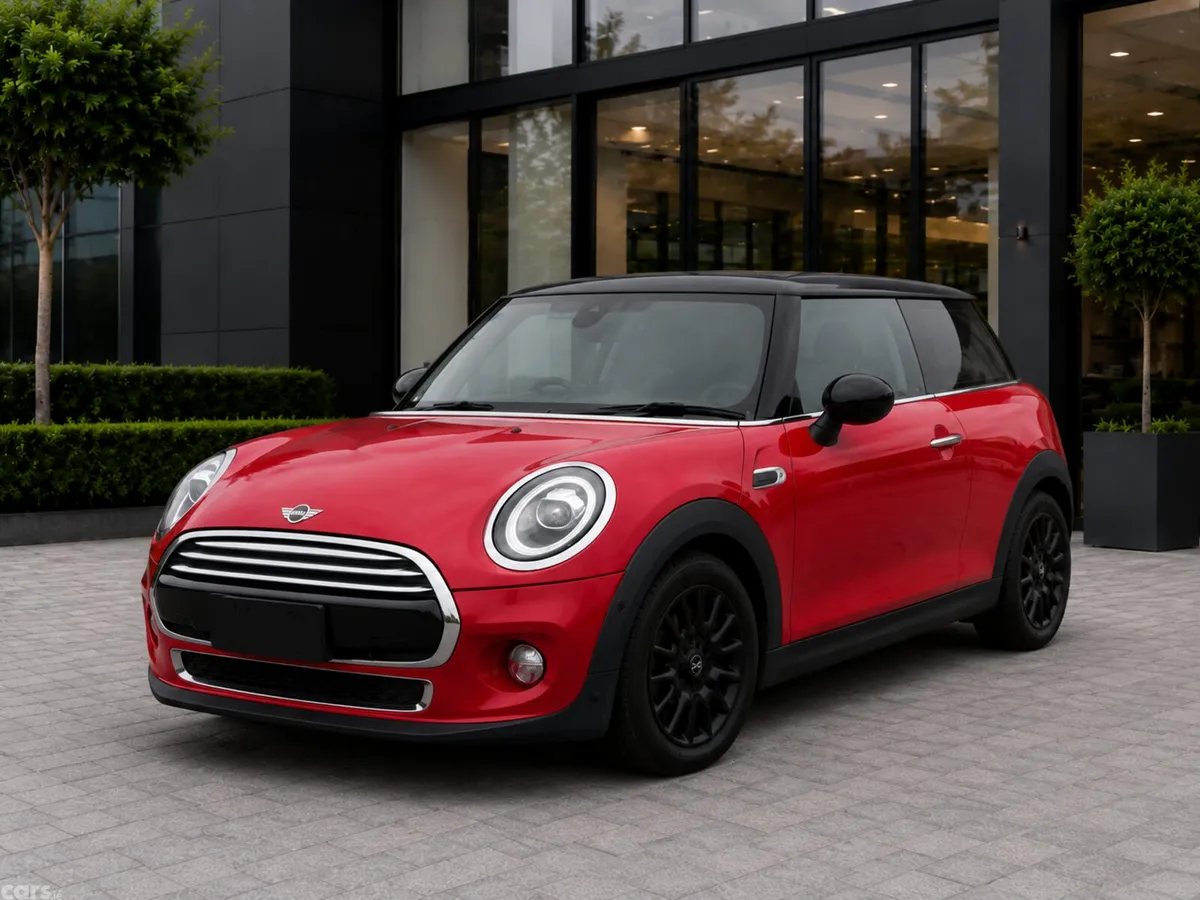 Mini Cooper Hatchback, Diesel, 2019, Red