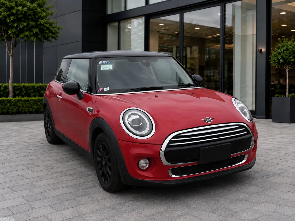 Mini Cooper Hatchback, Diesel, 2019, Red