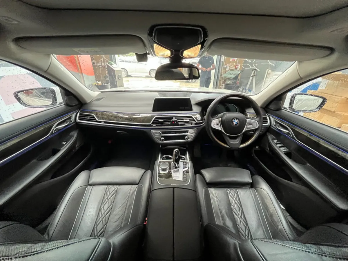 BMW 7-Series Saloon, Petrol Plug-in Hybrid, 2018, White