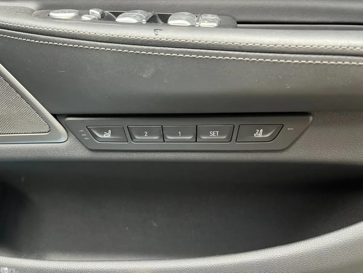 BMW 7-Series Saloon, Petrol Plug-in Hybrid, 2018, White