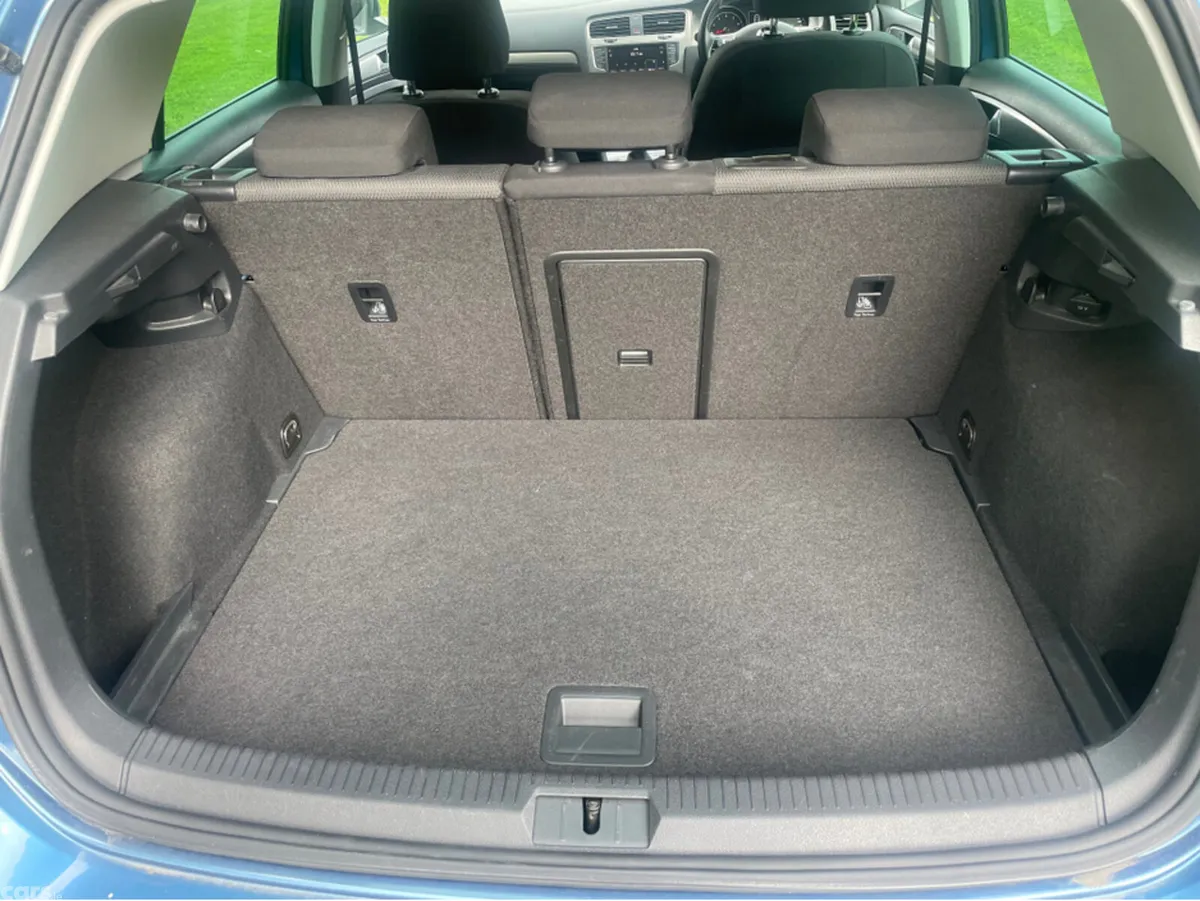 Volkswagen Golf Hatchback, Petrol, 2017, Blue