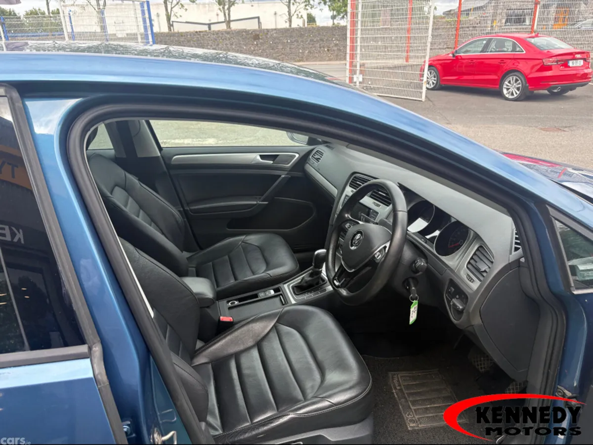 Volkswagen Golf Hatchback, Petrol, 2016, Blue